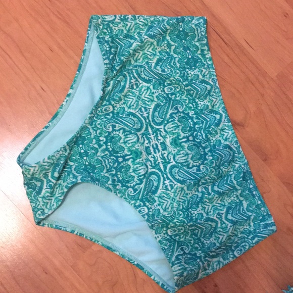 High Rise Fringe Bikini - Picture 2 of 4